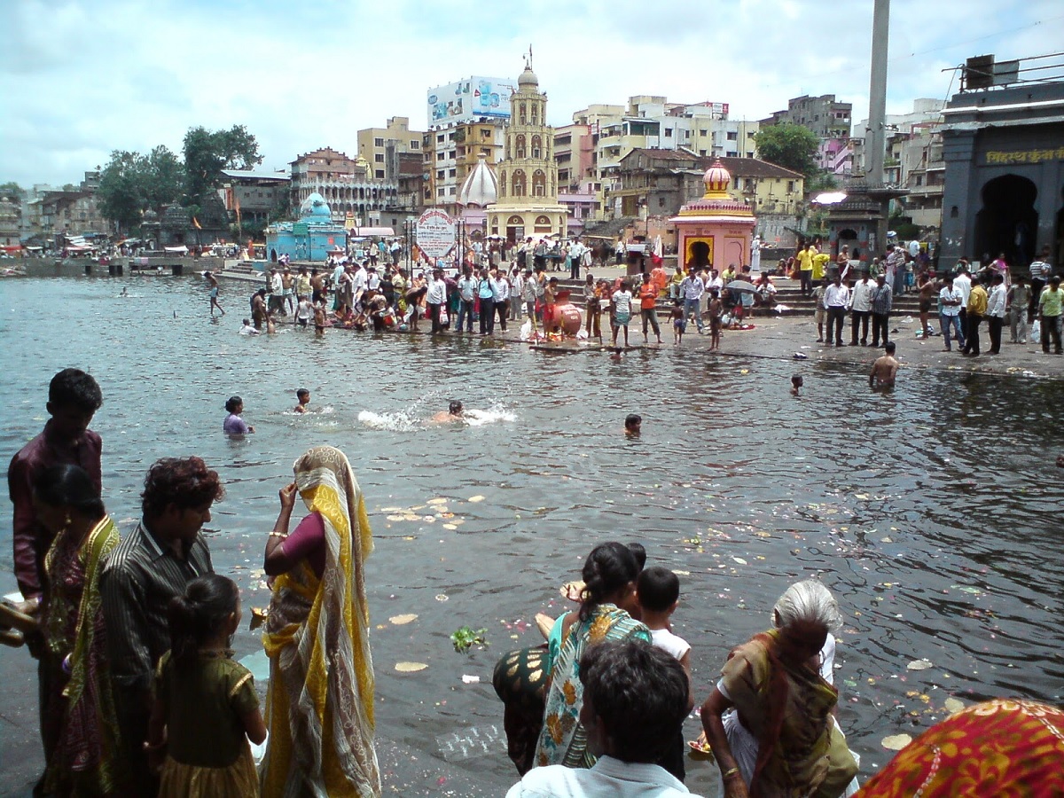 Discurso espiritual en Nashik